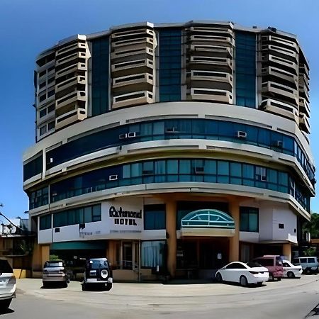 Richmond Plaza Hotel Tabok Екстер'єр фото