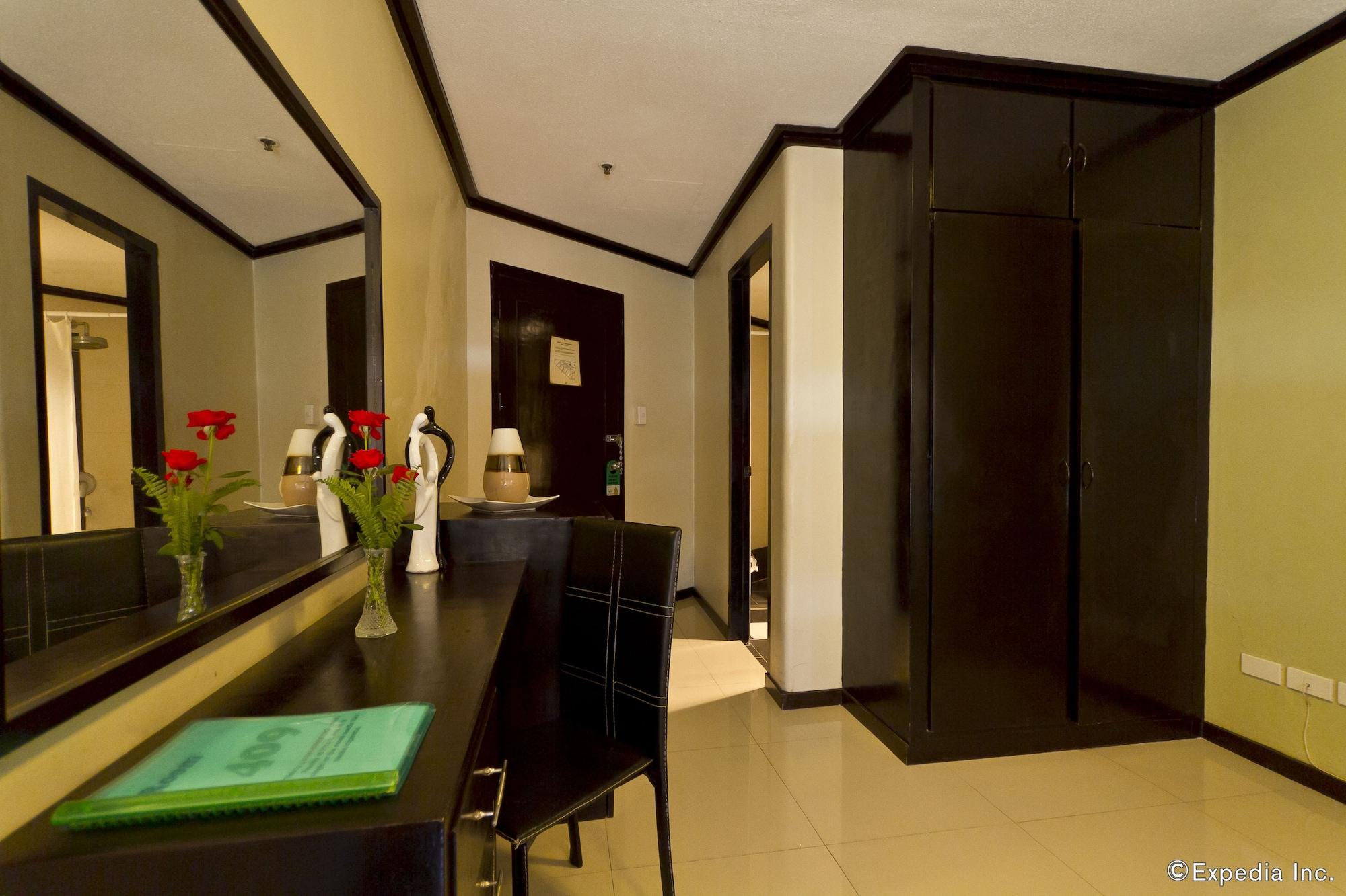 Richmond Plaza Hotel Tabok Екстер'єр фото