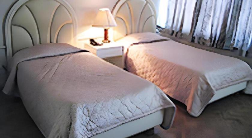 Richmond Plaza Hotel Tabok Екстер'єр фото
