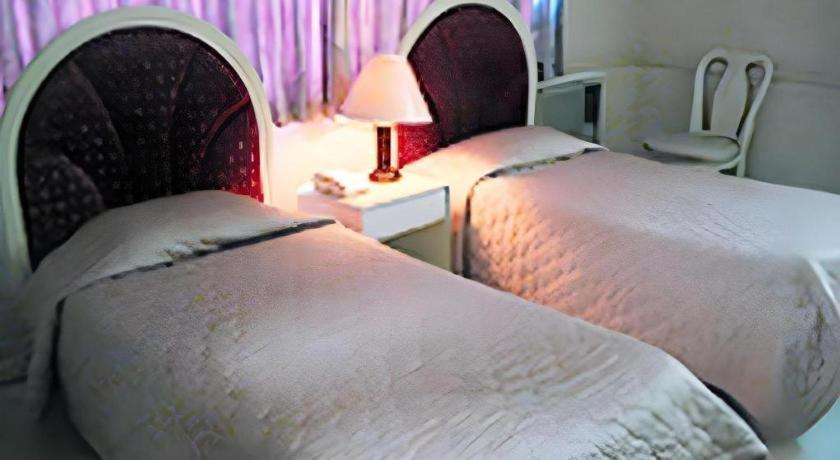 Richmond Plaza Hotel Tabok Екстер'єр фото
