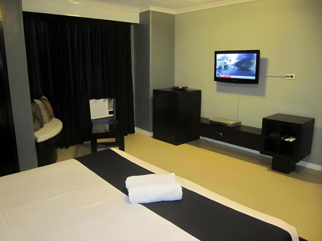 Richmond Plaza Hotel Tabok Екстер'єр фото