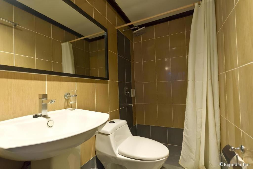 Richmond Plaza Hotel Tabok Екстер'єр фото