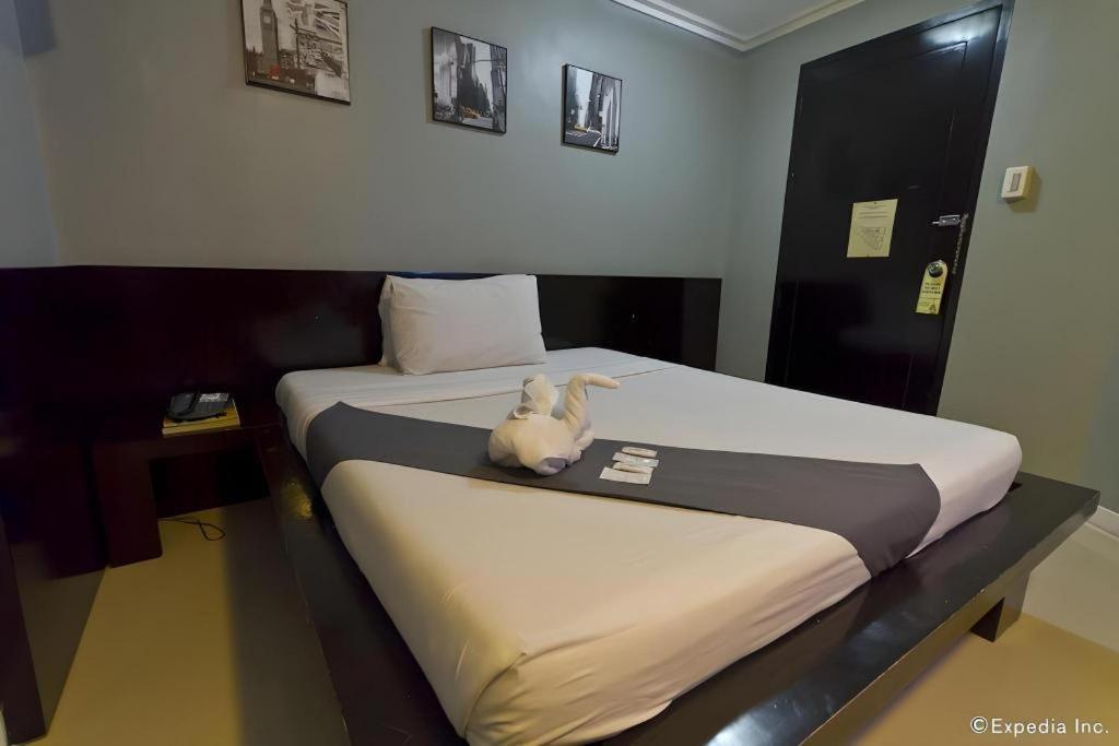 Richmond Plaza Hotel Tabok Екстер'єр фото