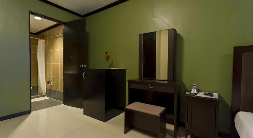 Richmond Plaza Hotel Tabok Екстер'єр фото