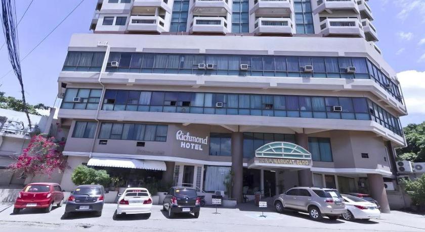Richmond Plaza Hotel Tabok Екстер'єр фото