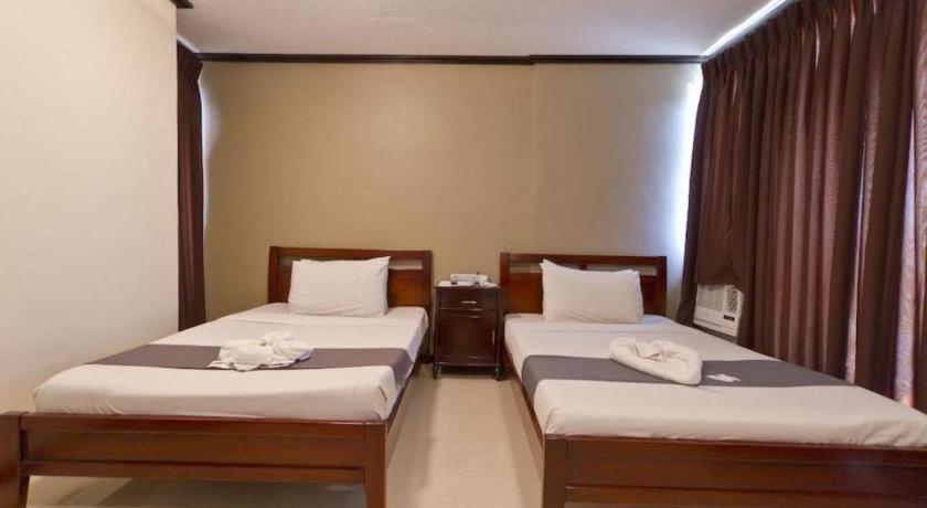 Richmond Plaza Hotel Tabok Екстер'єр фото
