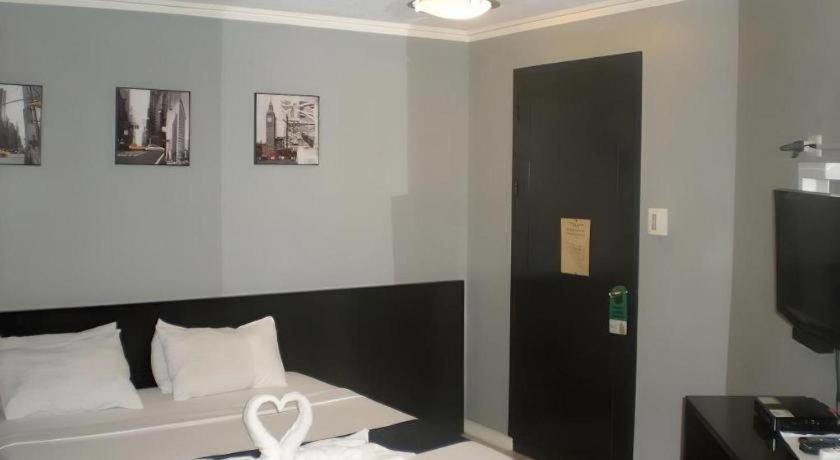 Richmond Plaza Hotel Tabok Екстер'єр фото