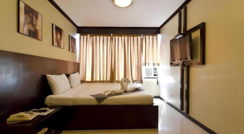 Richmond Plaza Hotel Tabok Екстер'єр фото